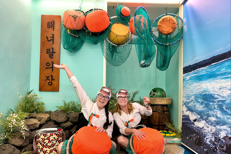 Jeju: Haenyeo UNESCO Sea Women Photoshoot Experience
