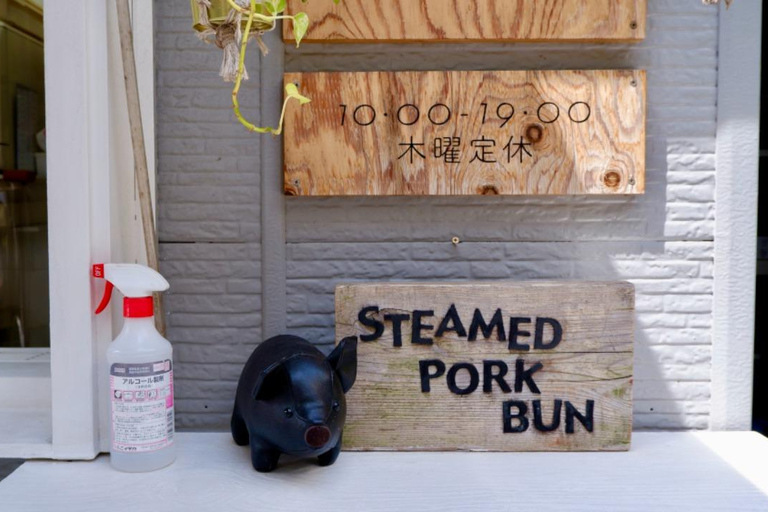 Osaka: Daytime Hanami (Cherry Blossom) and Food Tour