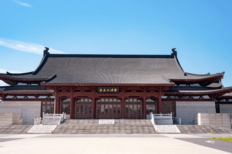 Hangzhou: Zhejiang University Guided Campus Tour Hangzhou: Zhejiang University Guided Campus Tour