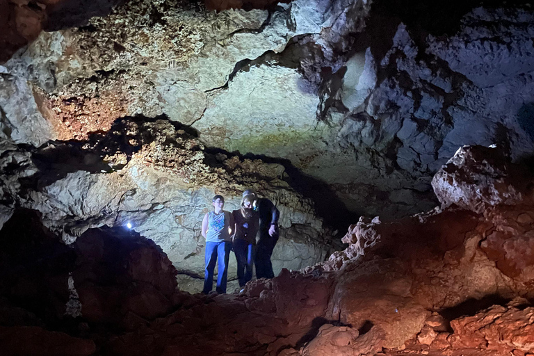 Cala Romántica/Cala Varquez: Caves Trekking Tour