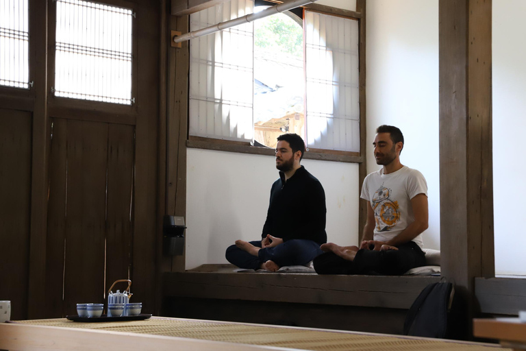 Kyoto: Zen Retreat Through Tea Ceremony and Zazen meditation
