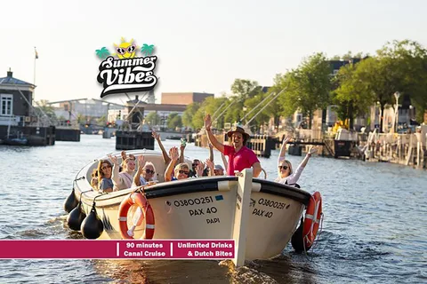 Amesterdão: 1,5 horas de cruzeiro pelo canal com guia local, bebidas e snacks