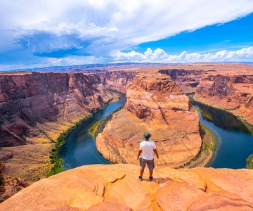 Vegas: Antelope Canyon & Horseshoe Bend Tour at Golden Hour