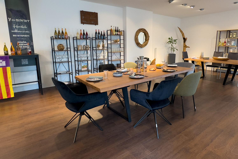 Neu-Ulm: Mallorcan wine or gin tasting with snacks Mallorcan gin tasting with snacks