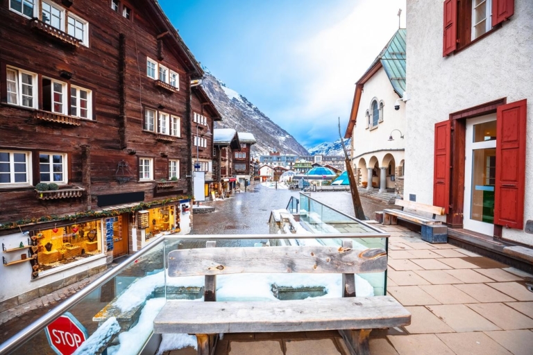 De alpine charmes van Zermatt: Een schilderachtige dorpstocht