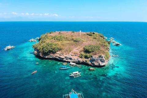 Cebu JoinTour: Ilha do Pescador de Moalboal e canionismo em BadianExcursão em grupo a Cebu: Excursão pelas ilhas do Pescador e canionismo