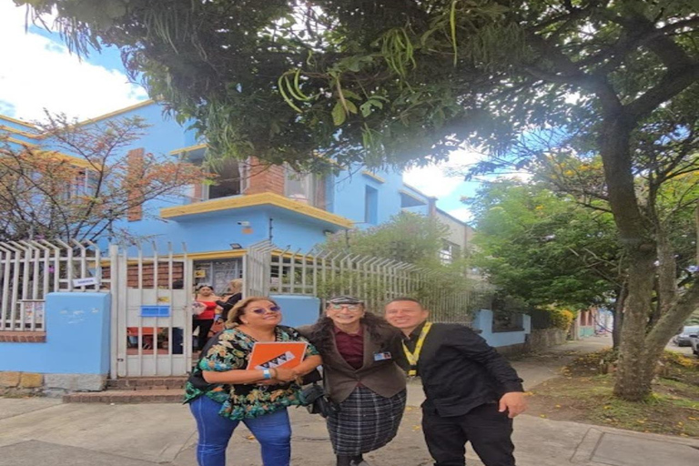 Bogotá: Betty la Fea Tour with Original House Entry