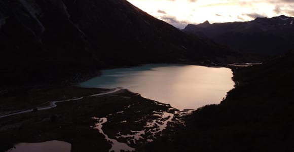 Ushuaia: Emerald Lagoon Night Hiking Tour