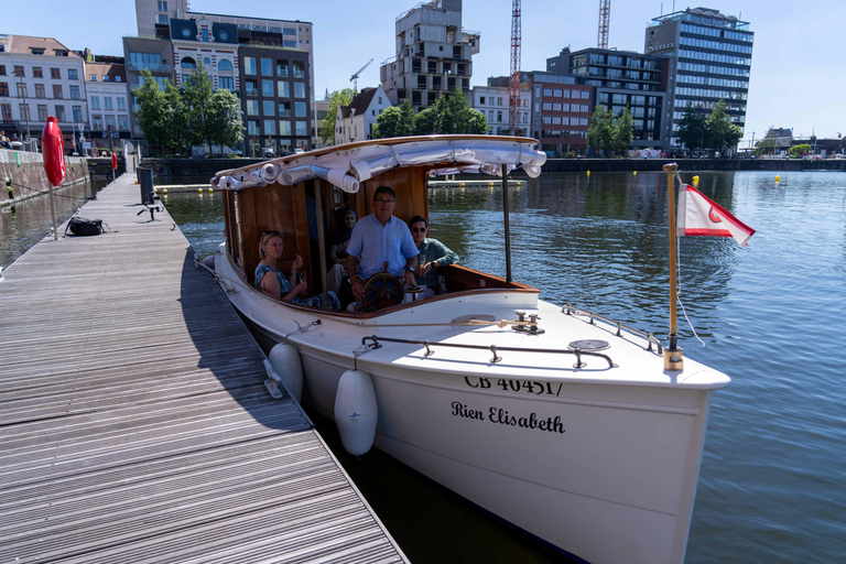 Antwerp: Old Port classic Boat Tour with Coffee + Croissant
