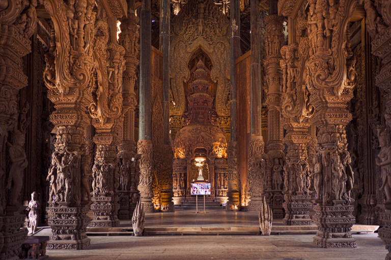 Bangkok: Sanctuary of truth TourBangkok: Sanctuary of Truth Tour