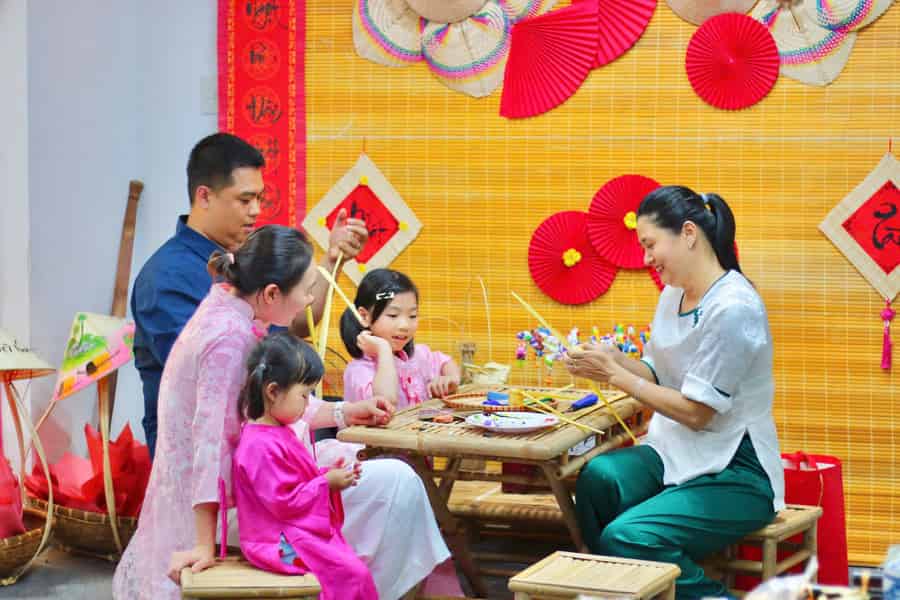 Nha Trang: Vietnamesischer Handwerksworkshop & Ao Dai-Erlebnis. Foto: GetYourGuide