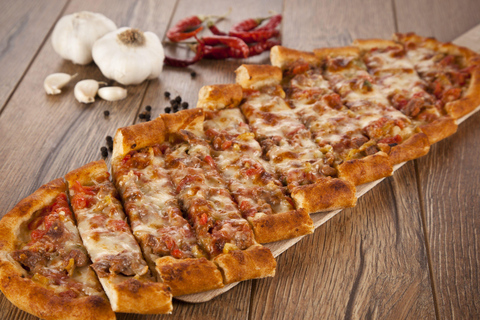 Kuşadası port: Ephesus Guided Tour with Turkish Food Tasting