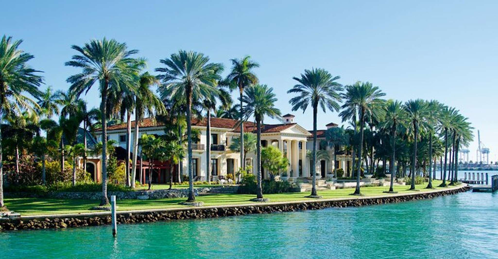 Miami Biscayne Bay Millionaires Homes Sightseeing Boat Tour photo 4