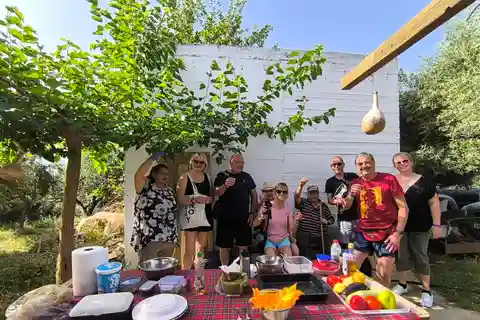 Creta: escursione di una giornata con lezione di cucina e pranzo