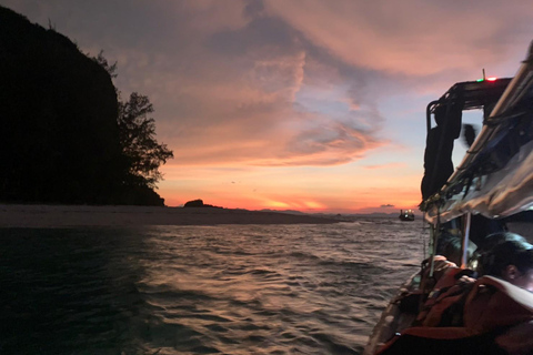 كرابي: غروب الشمس في 7 جزر والسباحة في العوالق مع عشاء شواء