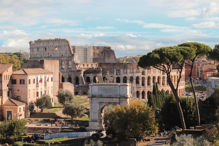 Rome: Colosseum, Roman Forum and Palatine Hill Guided Tour