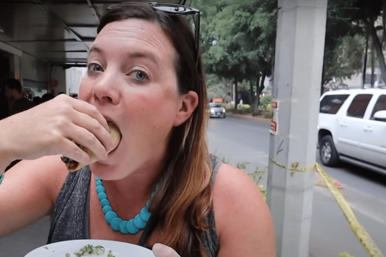 Mexico City: Mezcal & All you can eat tacos tour in Polanco!