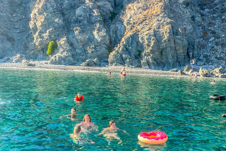 Explore Delos & Rhenia