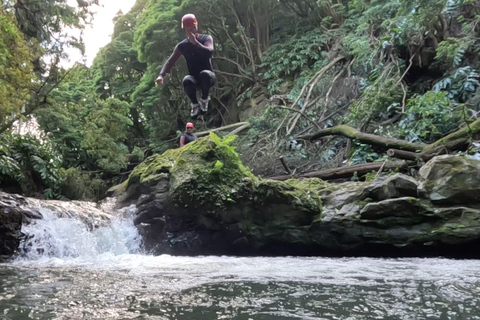 Azores Water Trekking – Moinhos do Félix l S. MiguelAzoren-Wassertrekking – Mühlen von Félix l S. Miguel