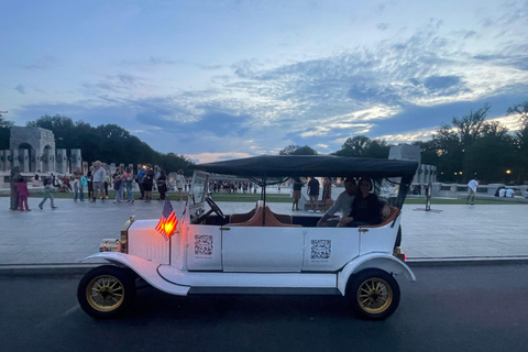 Washington, DC: Monuments &amp; Memorials Tour in a Vintage Car