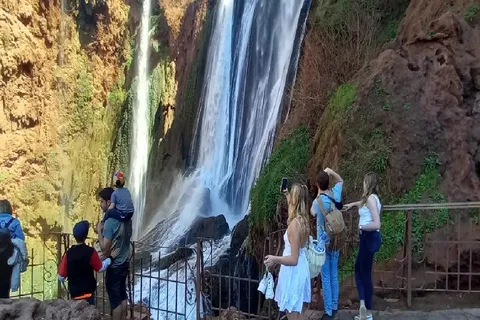 Marrakech to Ouzoud waterfalls day tour - Guide & boat ride