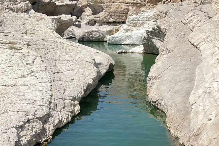 Muscat: Desert Overnight Camping, Wadi & Ibra Village & Souk