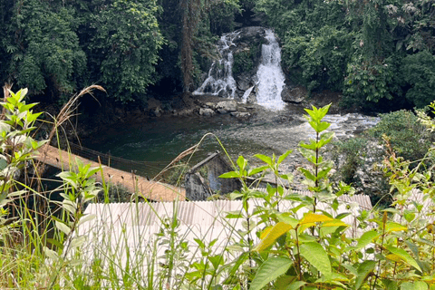 Depuis Medellín : expérience en 4x4 jusqu&#039;aux cascades de la rivière Melcocho