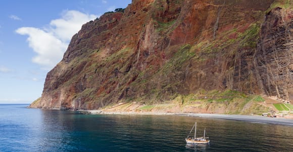 Funchal: Sailing Cruise to the Bays