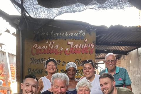 CARTAGENA: BIKE RIDE WITH LUNCH AT BOURDAIN'S FAVORITE SPOT