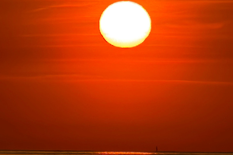 Barcelona Sunrise Paddle Board – Photos & Breakfast Included