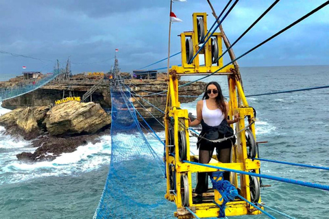 Yogyakarta; Pindul Cave, Oyo River & Timang Beach Day Tour