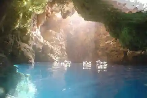 IBIZA La Cenote Ibizenca (Cueva de la luz)