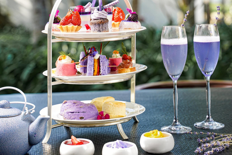 Geniet van een afternoon tea in het Four Seasons Resort The Nam Hai