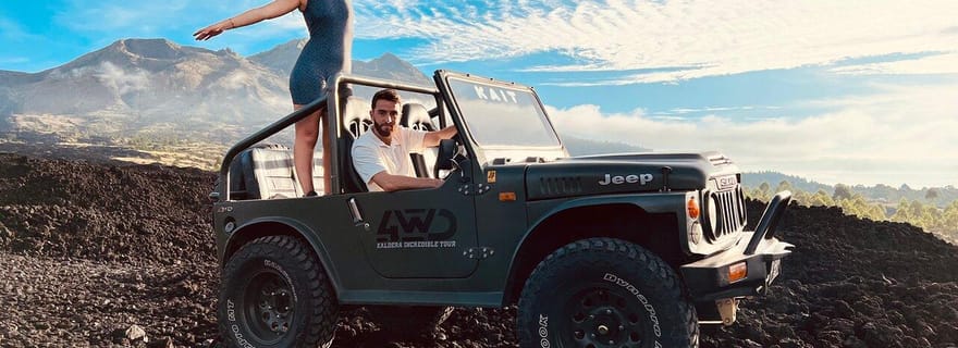 Depuis Ubud : excursion partagée en Jeep sur le mont Batur au lever du soleil et source chaude