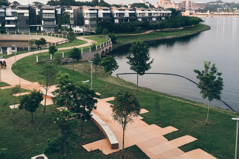 Putrajaya Full-Day Private Tour - Stunning Planned Capital
