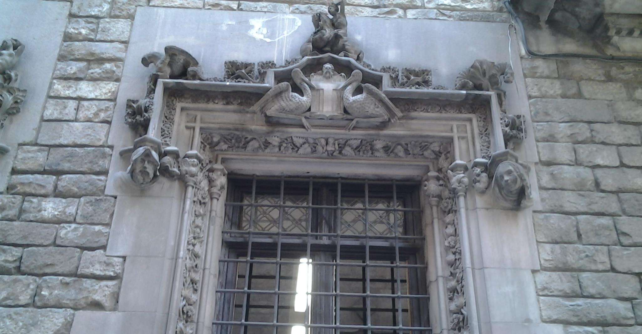 Barcelona: Gothic Quarter Legends Walking Tour with Tapas photo 7