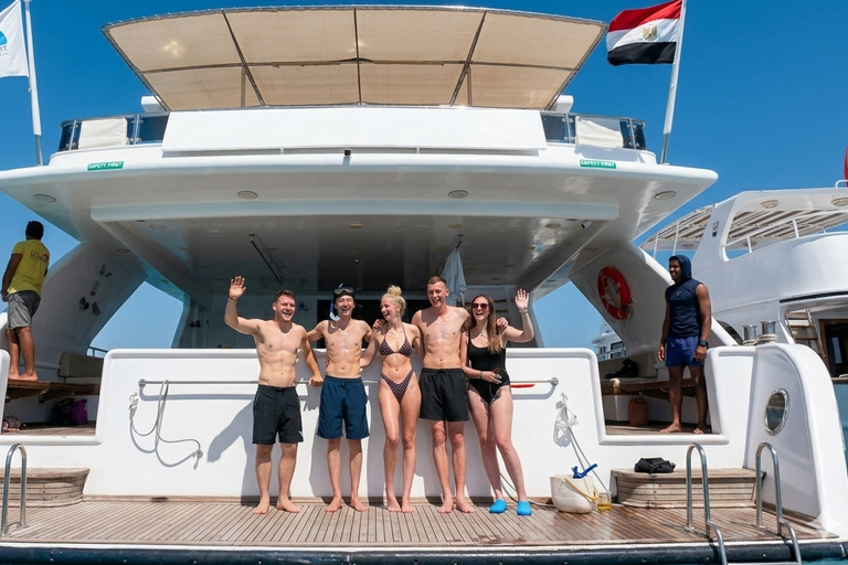 Sharm: Small Group White Island & Ras Mohammed Boat Cruise Small Group White Island & Transfer, without Snorkel Gear