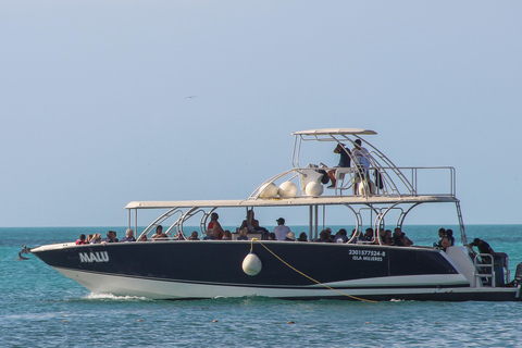 Cancun: Contoy Island & Isla Mujeres with snorkeling and lunch on the beach