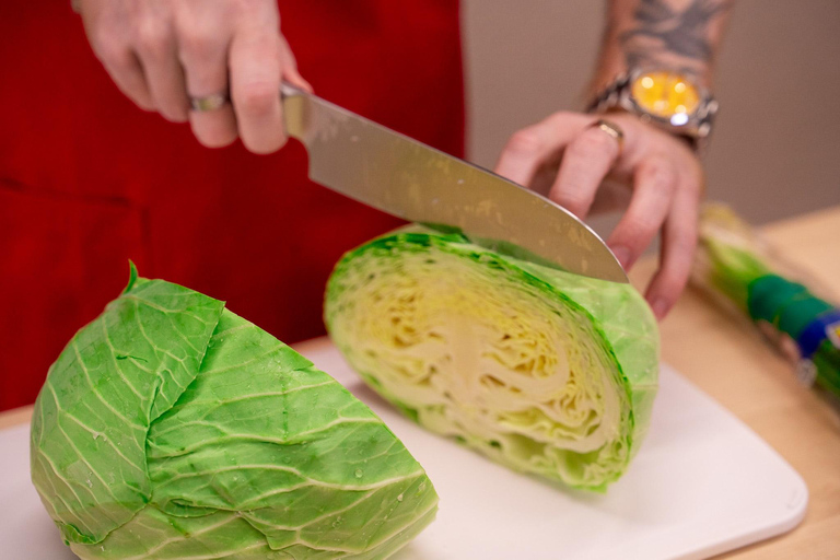 Osaka : Cours de cuisine et dégustation de saké avec visite du marché local