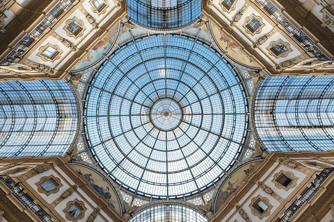 Milan : Petit groupe - Château, dégustation de gelato et toit du DuomoMilan : Visite en petit groupe du château et du Duomo avec Gelato