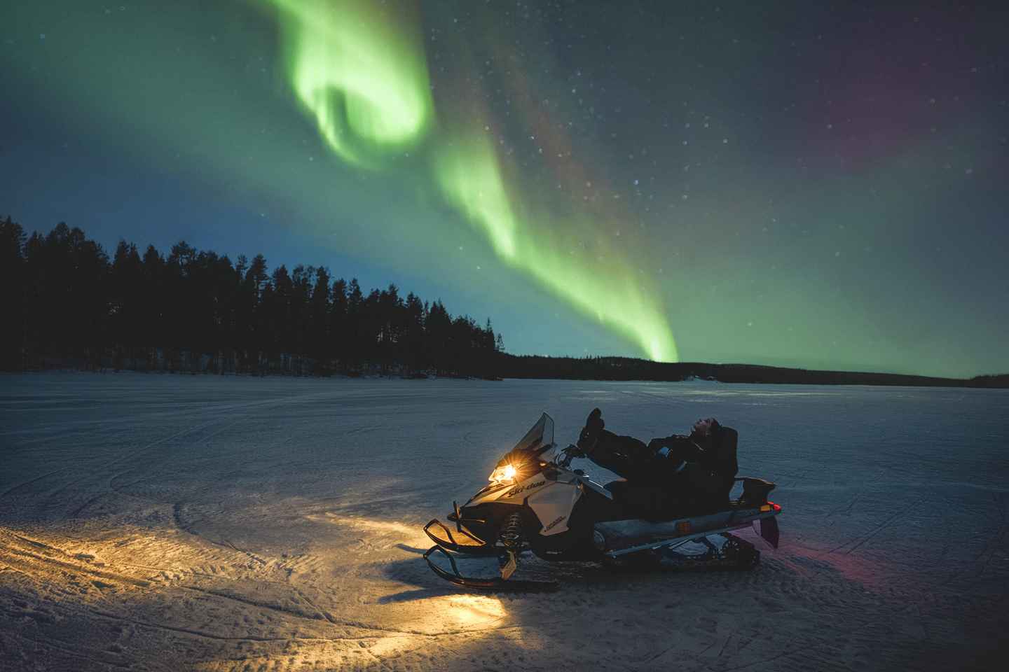Rovaniemi : Chasse aux Aurores Boréales en Motoneige