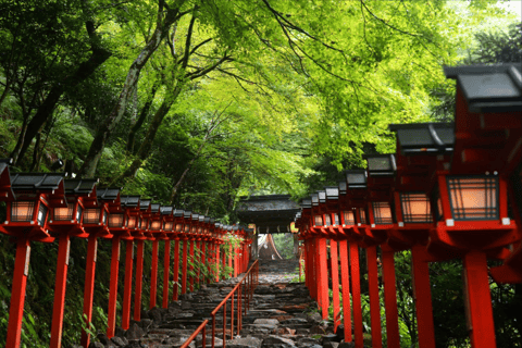 De Kyoto: Excursão de um dia ao Santuário de Kifune + Kuruma OnsenTour particular personalizável de um dia