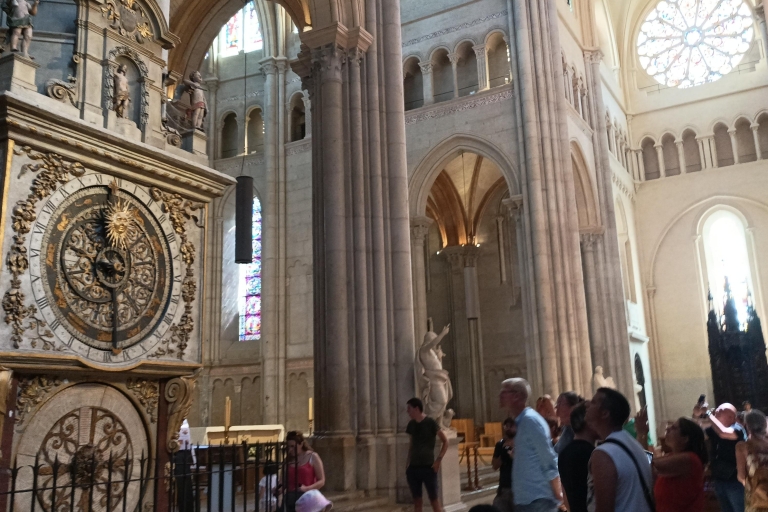 Lyon : private guided tour with an official tour guide ! Price from 1 to 10 people