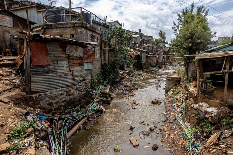 Nairobi: Kibera Cultural Storytelling & Street Art Tour