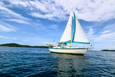 St Thomas: Jeep Tour & Sailing Snorkel Cruise Combo St Thomas: Jeep Tour & Sailing Snorkel Cruise Combo