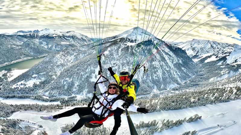 Tandemparagliding aan de Achensee – Topervaring nu op Get Your Guide
