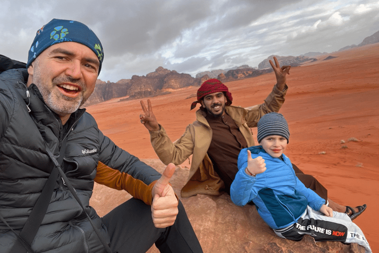 Wadi Rum woestijn: Halfdaagse tour per jeep (ochtend of zonsondergang)