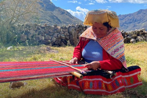 Machu Picchu: Official Entry Ticket – Book in Advancewith Us Circuit 1b Ticket + Guide & Bus