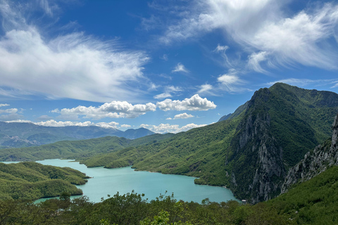 Depuis Tirana : Excursion d'une journée au lac Bovilla et à la montagne Gamti