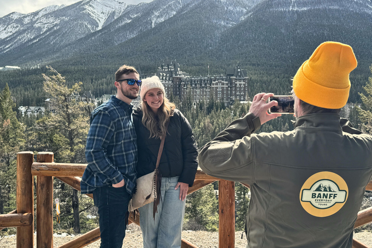 Lago Louise e Lago Moraine: Tour em pequenos gruposVocê será buscado em Banff às 9h45